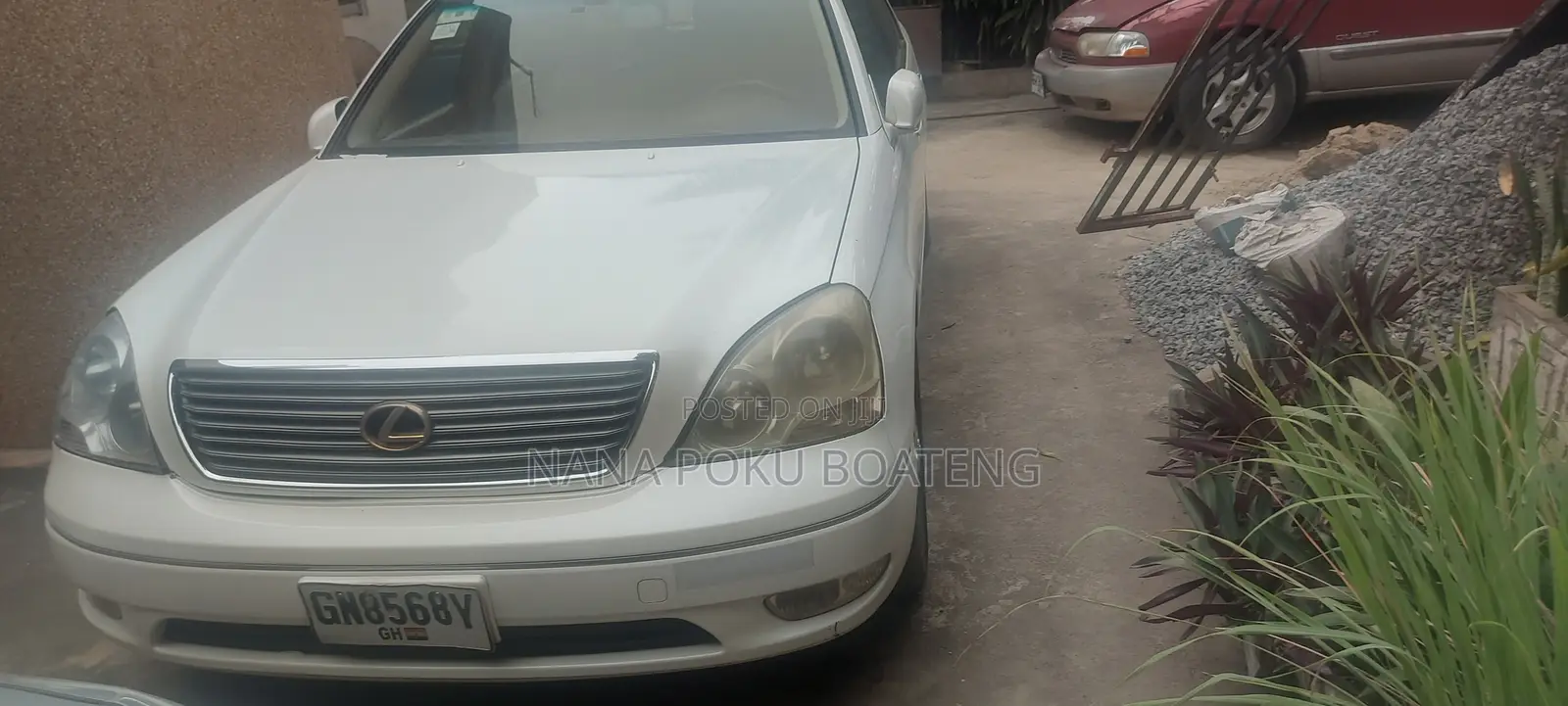 Lexus LS 430 RWD 2001 White