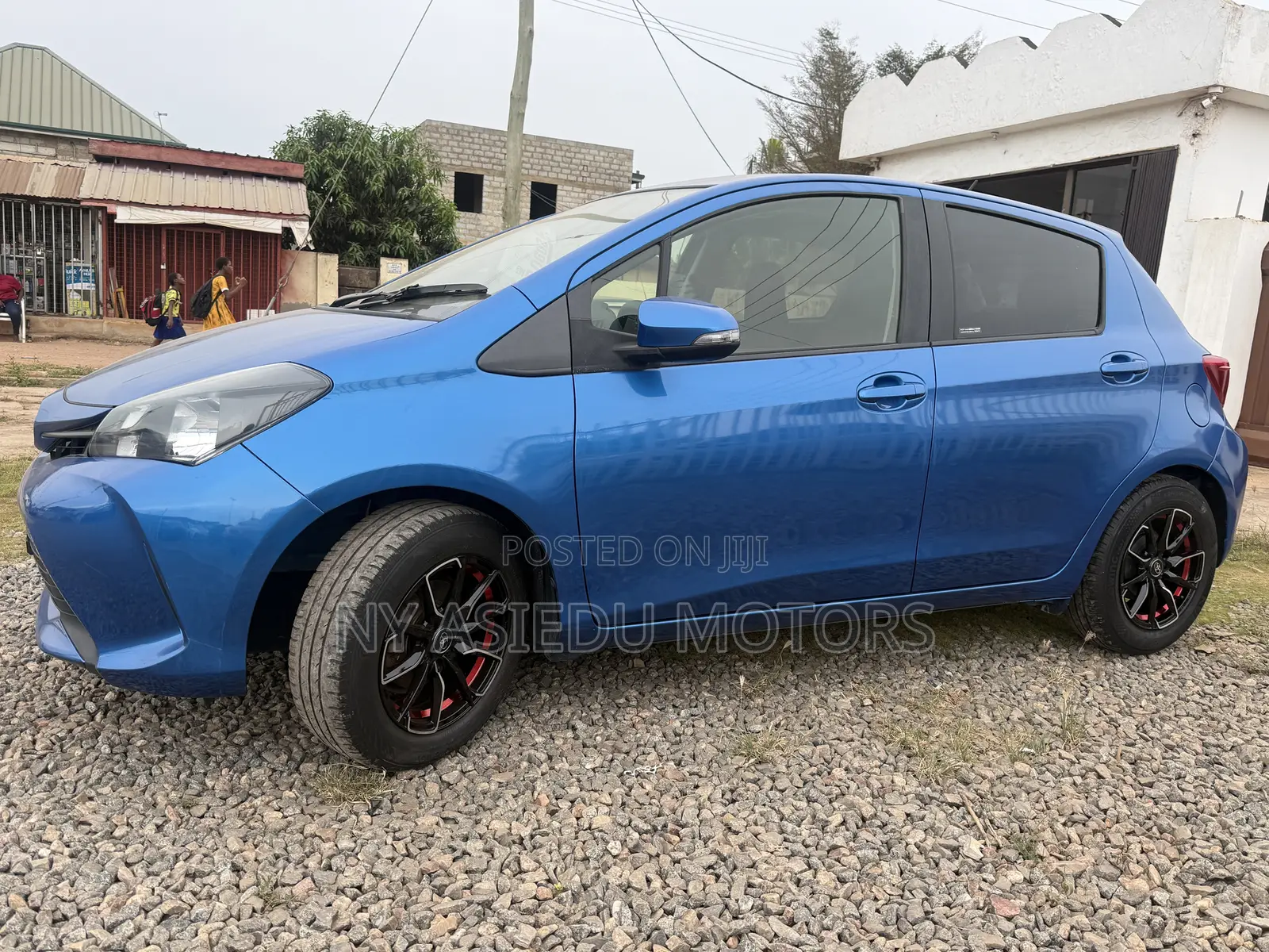 Toyota Vitz 1.3 FWD 5dr 2015 Blue