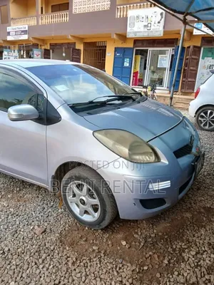Toyota Vitz 2010 Beige
