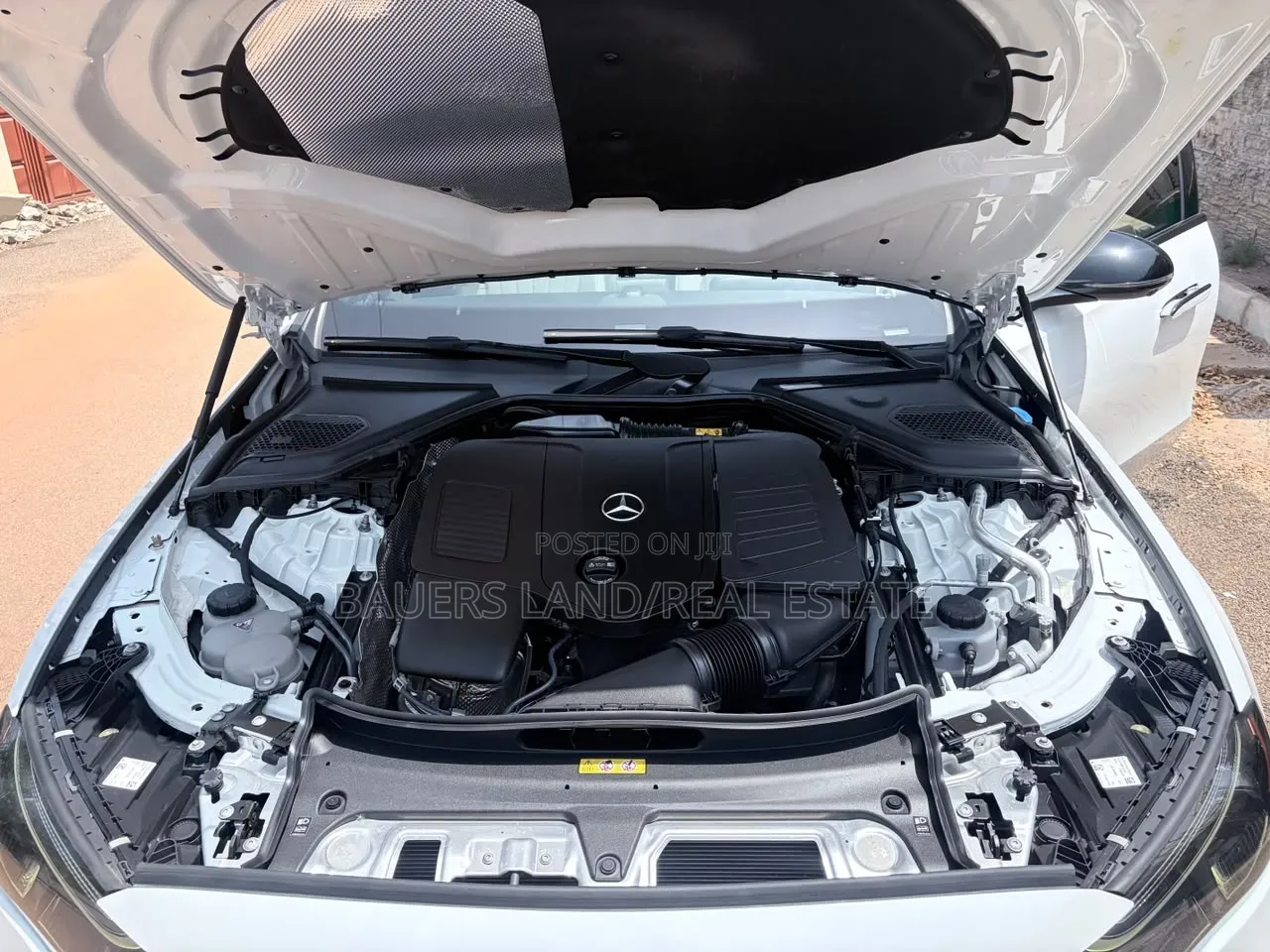 New Mercedes-Benz E350 2024 White