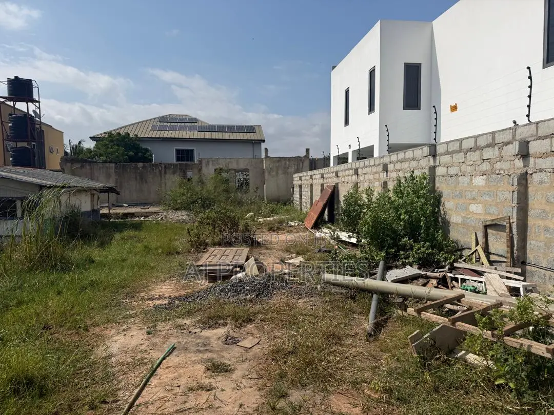 43/100 SQFT Plot of Land for Sale at Ashaley Botwe