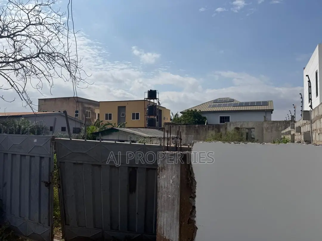 43/100 SQFT Plot of Land for Sale at Ashaley Botwe