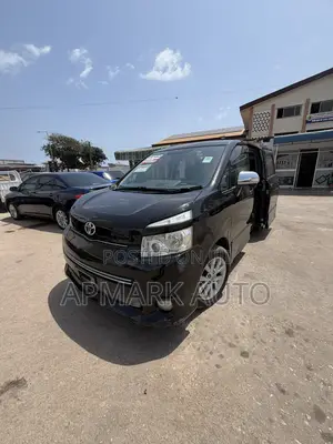 Toyota Voxy V 4WD 7-Seater 2010 Black