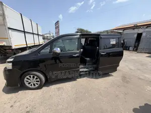 Toyota Voxy V 4WD 7-Seater 2010 Black