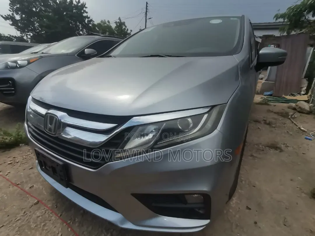 Honda Odyssey 2.4 G 4WD 2019 Silver