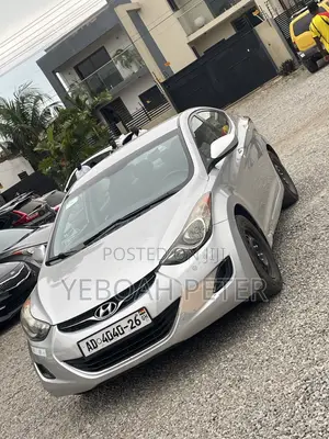 Hyundai Elantra 2013 Silver