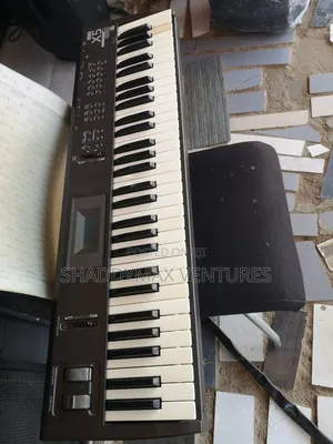 Korg X5 Synthesizer Keyboard