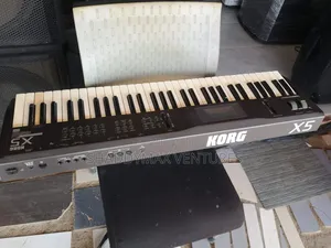 Korg X5 Synthesizer Keyboard