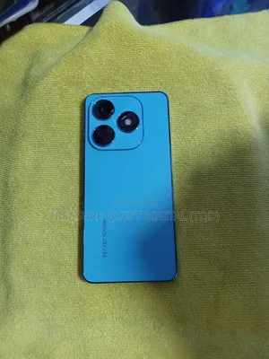 Tecno Spark 20 128 GB Blue