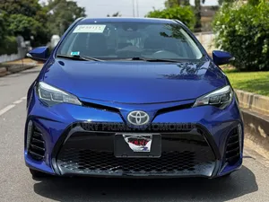 Toyota Corolla XSE 4dr Sedan (1.8L 4cyl CVT) 2017 Blue