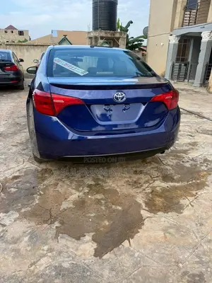 Toyota Corolla 2016 Blue