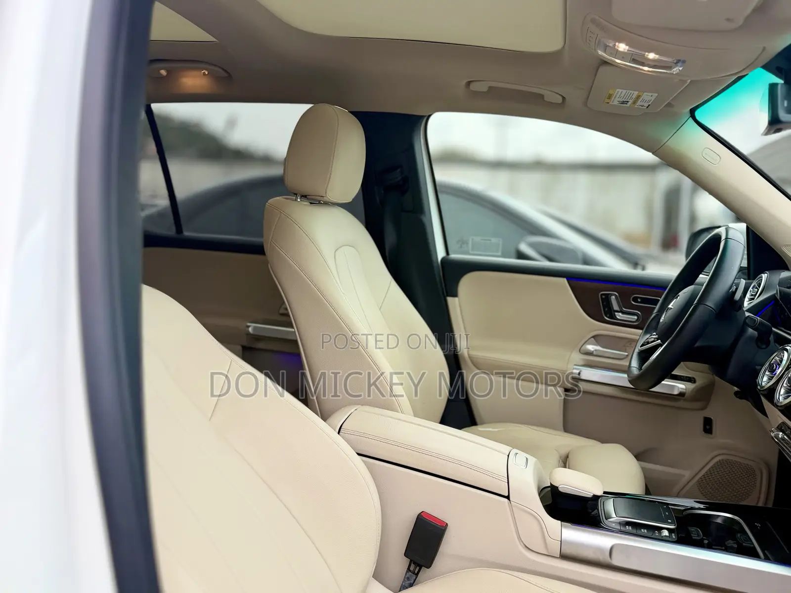 Mercedes-Benz GLB-Class GLB 250 4MATIC 2023 White