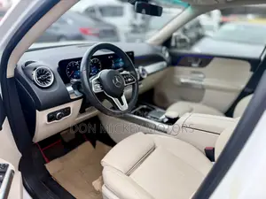 Mercedes-Benz GLB-Class GLB 250 4MATIC 2023 White