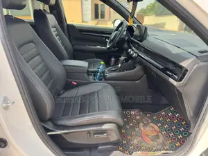 Honda CR-V 2024 White