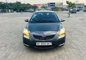 Toyota Yaris 2010 Black