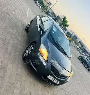 Toyota Yaris 2010 Black