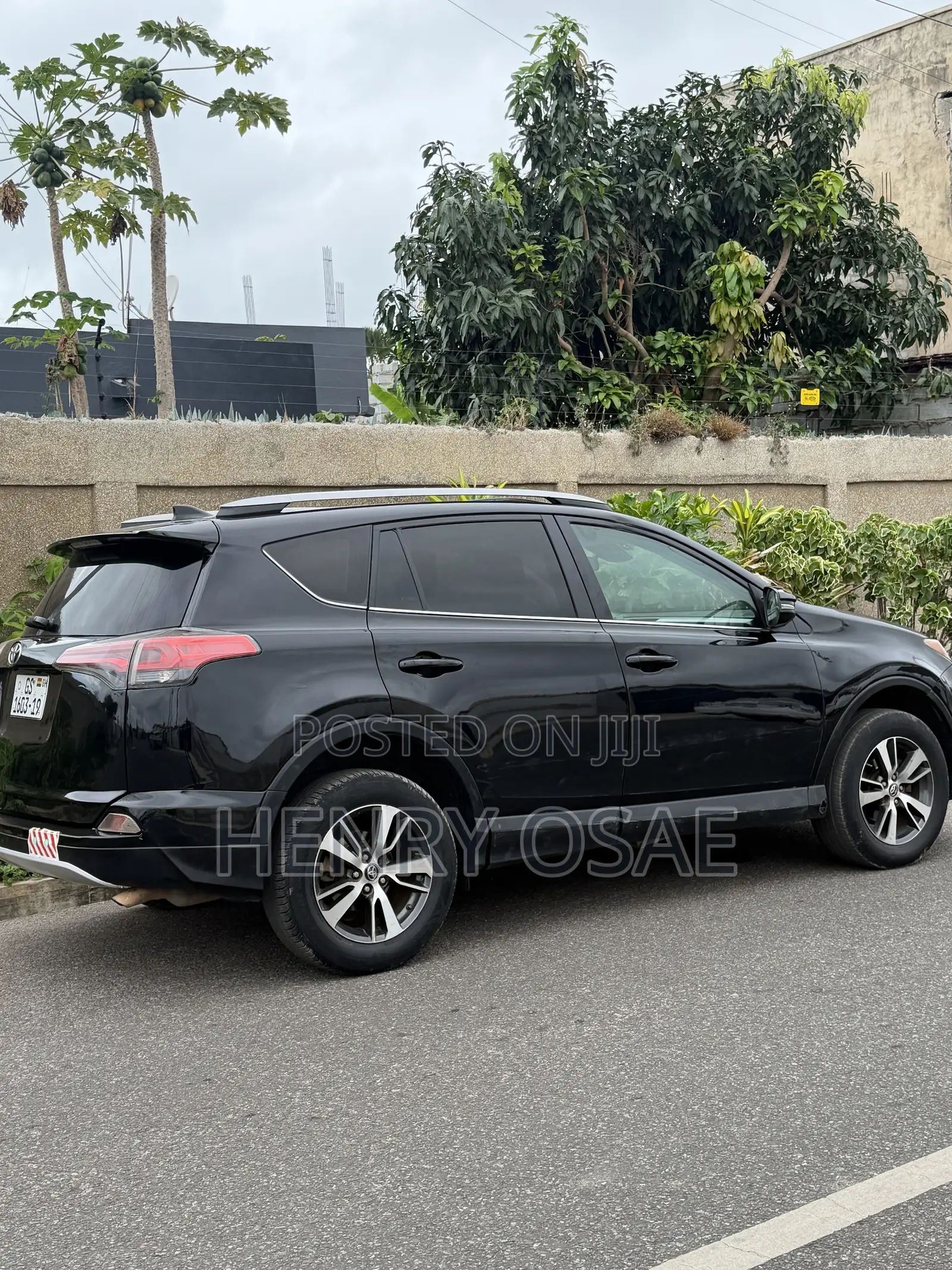 Toyota RAV4 LE AWD (2.5L 4cyl 6A) 2017 Black