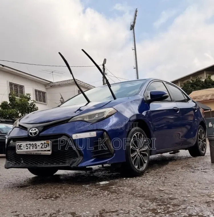 Toyota Corolla 2016 Blue