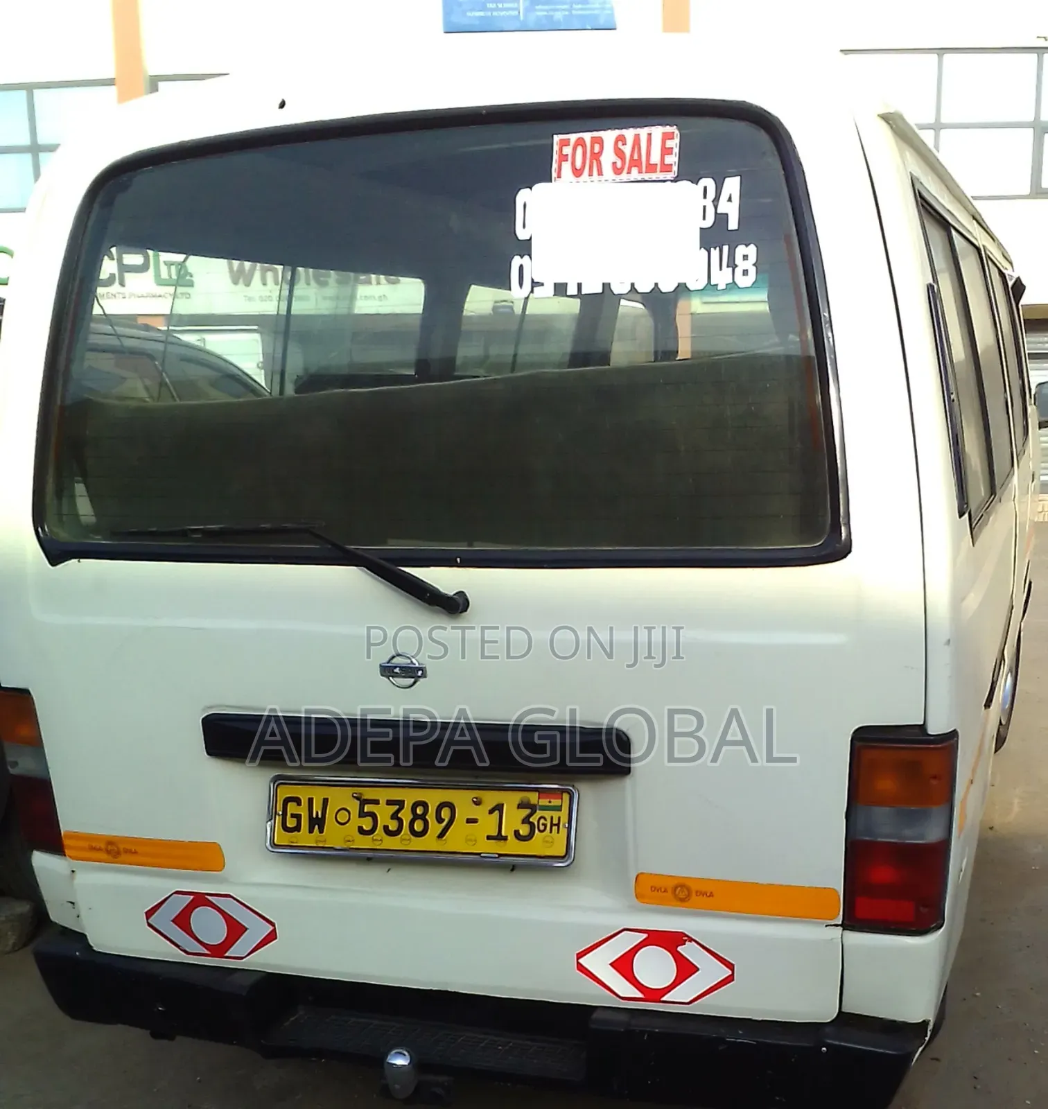 Nissan Caravan (Urvan) 2013 White
