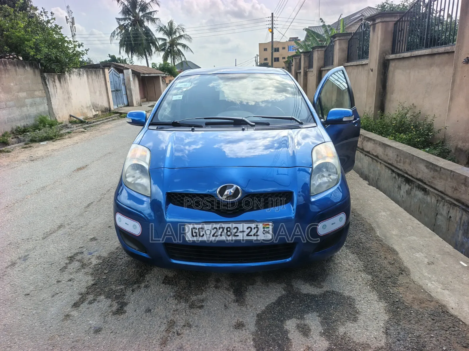 Toyota Vitz 1.5 FWD 3dr 2010 Blue