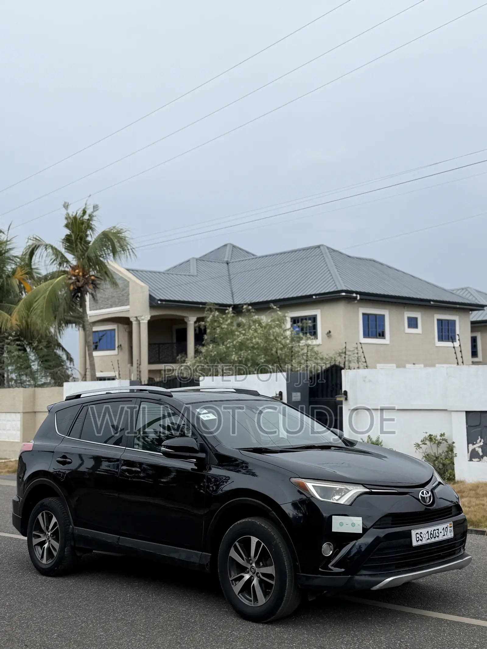 Toyota RAV4 XLE AWD (2.5L 4cyl 6A) 2017 Black