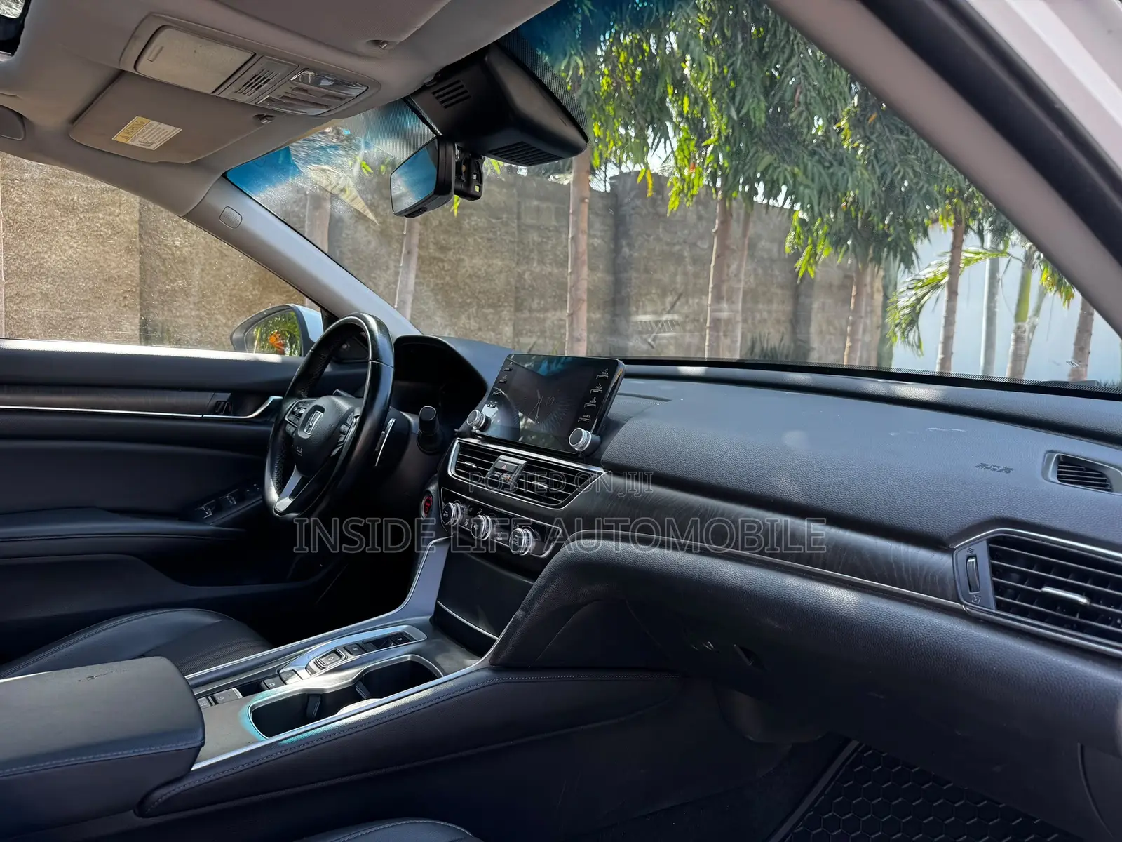 Honda Accord Touring 2.0T 2022 White