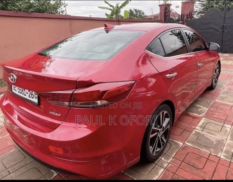 Hyundai Elantra Limited Sedan FWD (2.0L 4cyl 6A) 2017 Red