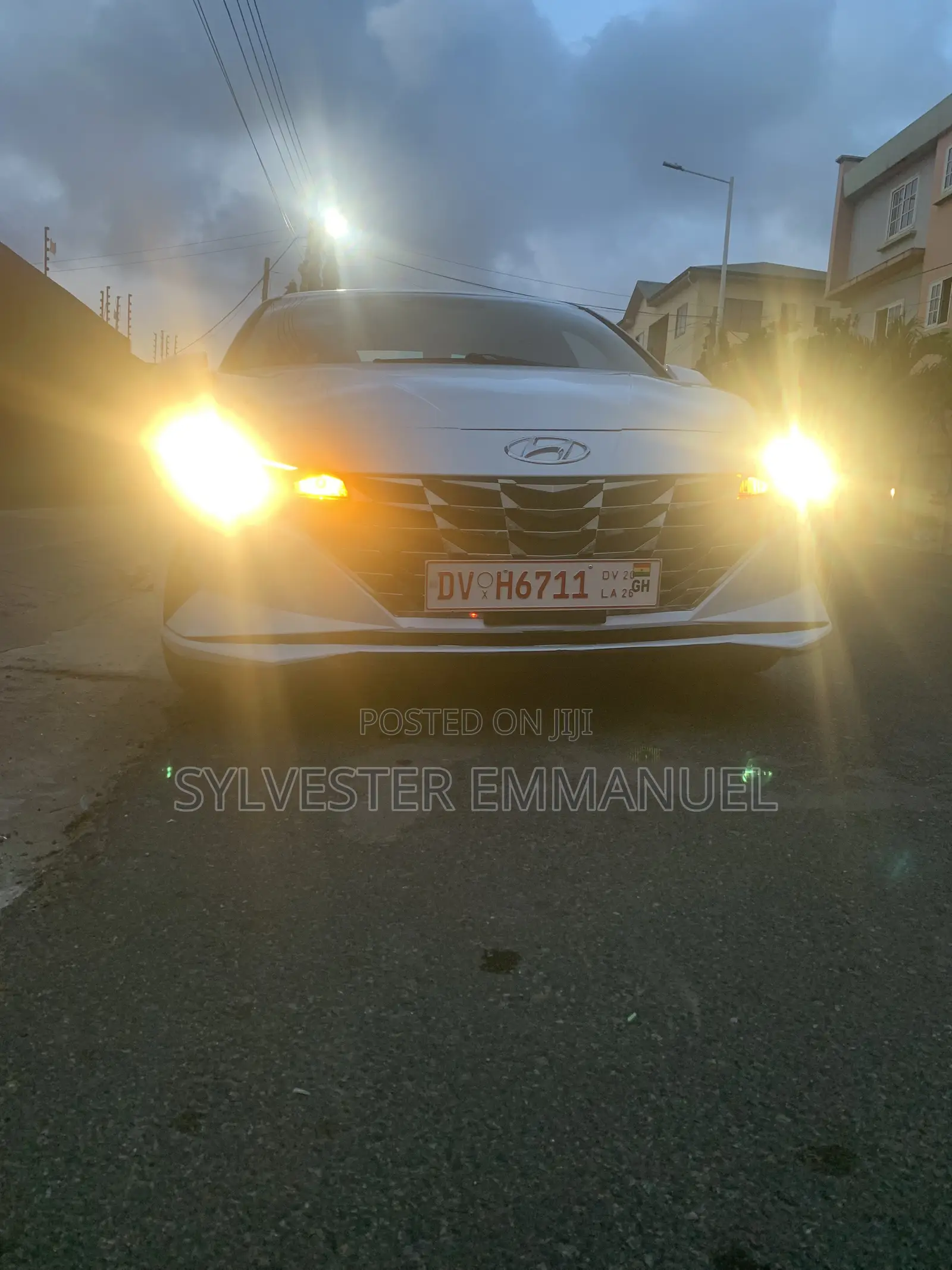 Hyundai Elantra Limited 2022 White