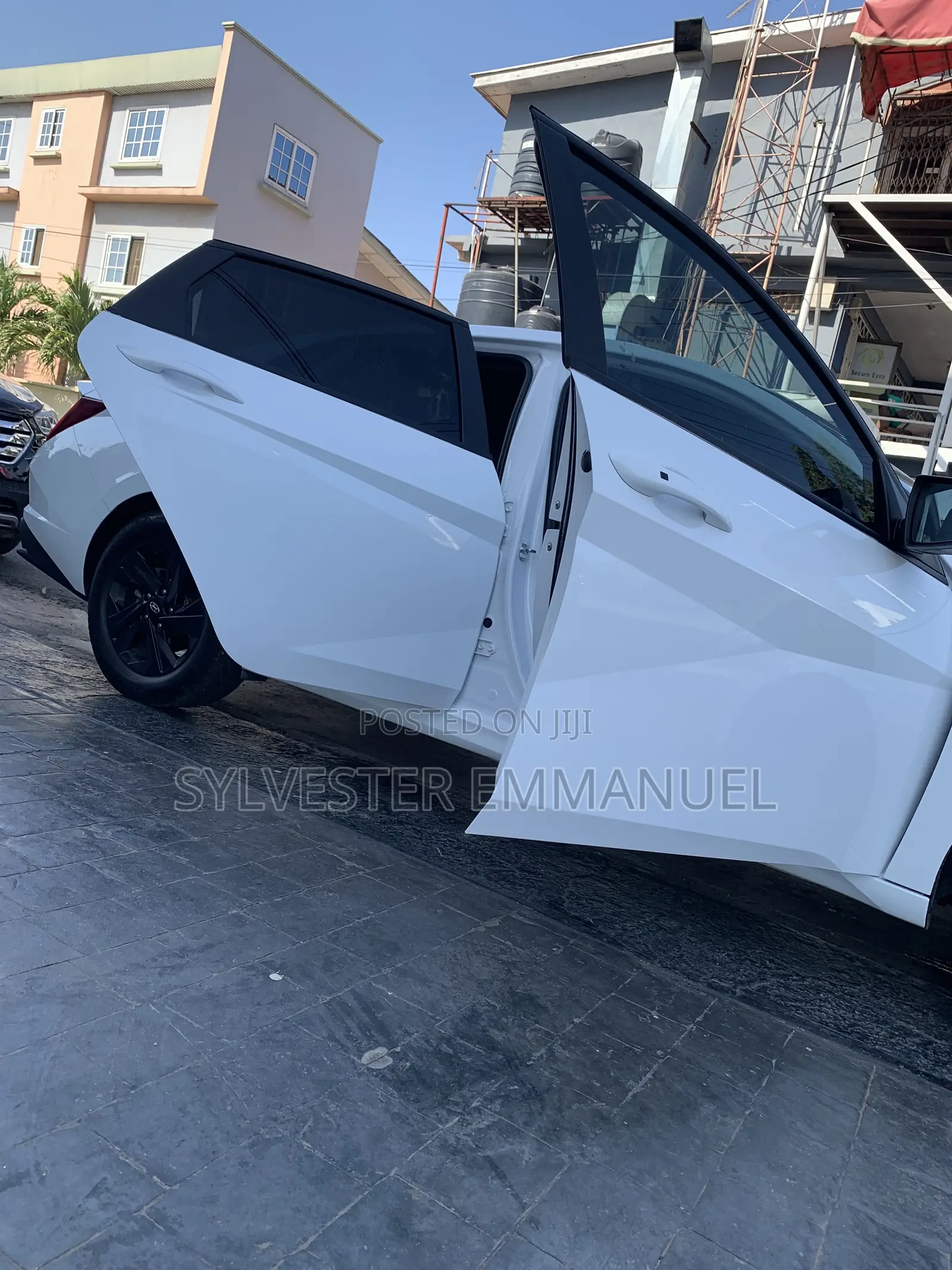 Hyundai Elantra Limited 2022 White