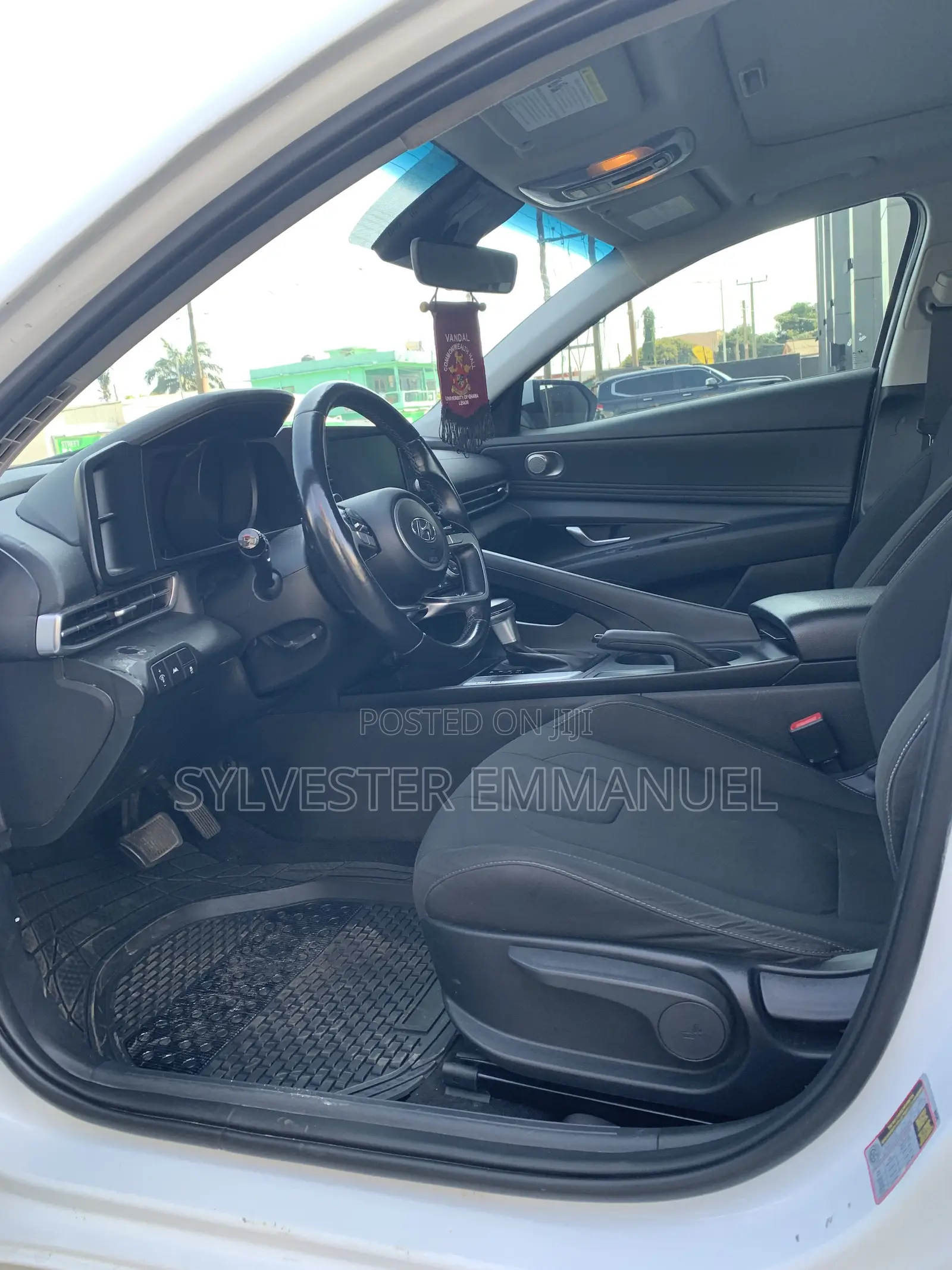 Hyundai Elantra Limited 2022 White