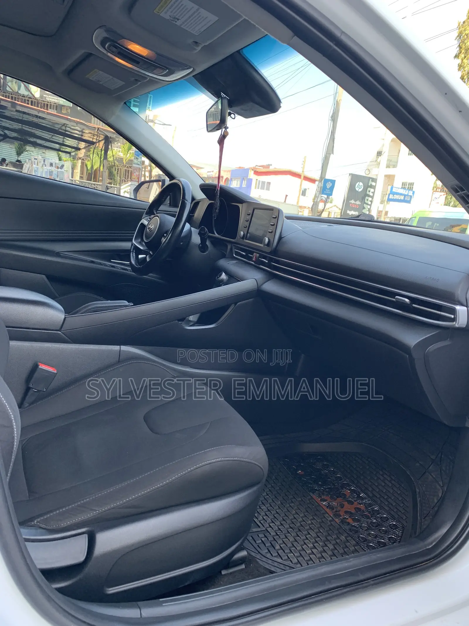 Hyundai Elantra Limited 2022 White