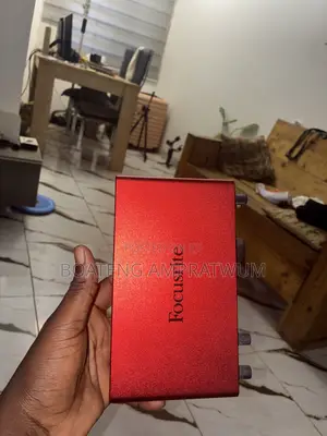 Focusrite Scarlet 2i2 4th Gen