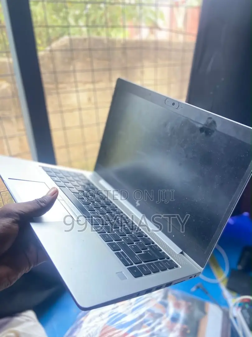 Laptop HP EliteBook 840 G6 16GB Intel Core i7 HDD+SSD 256GB
