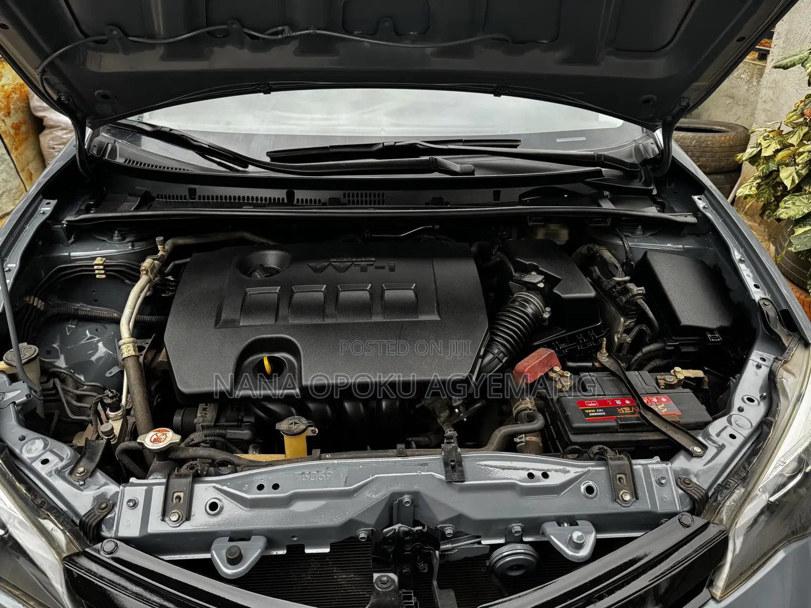 Toyota Corolla SE 4dr Sedan (1.8L 4cyl CVT) 2017