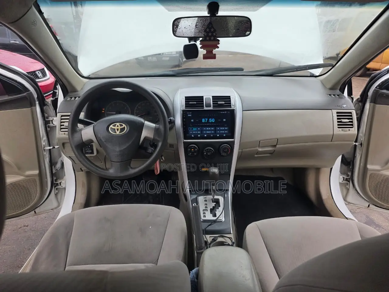 Toyota Corolla LE 4dr Sedan (1.8L 4cyl 4A) 2010 White