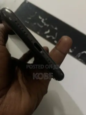 Apple iPhone 11 64 GB Black