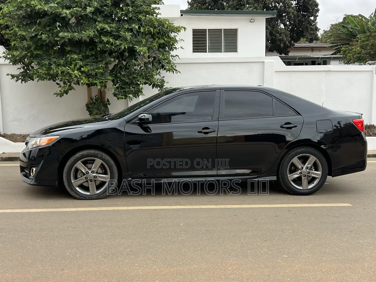 Toyota Camry SE 4dr Sedan (2.5L 4cyl 6A) 2014 Black