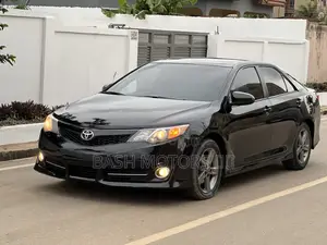 Toyota Camry SE 4dr Sedan (2.5L 4cyl 6A) 2014 Black