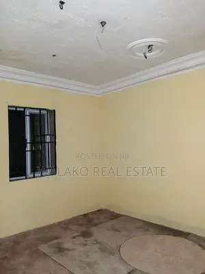 2bdrm Apartment in Ablekuma for rent