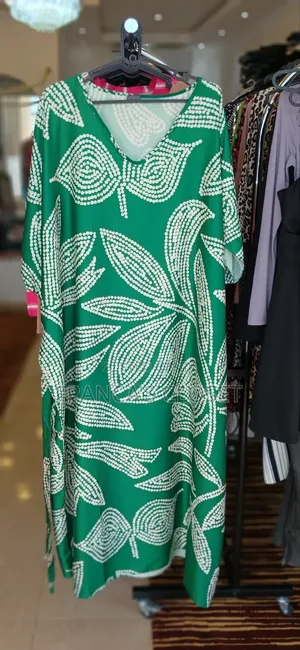 Women's v -Neck White Leaf / Botanical Pattern Dress