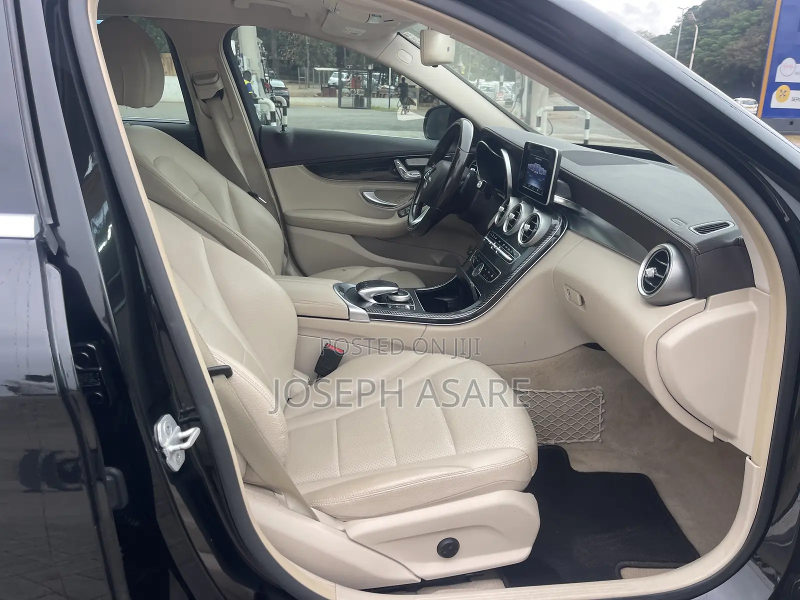 Mercedes-Benz C300 2015 Black