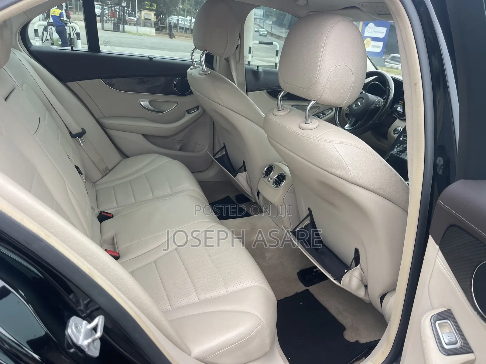 Mercedes-Benz C300 2015 Black