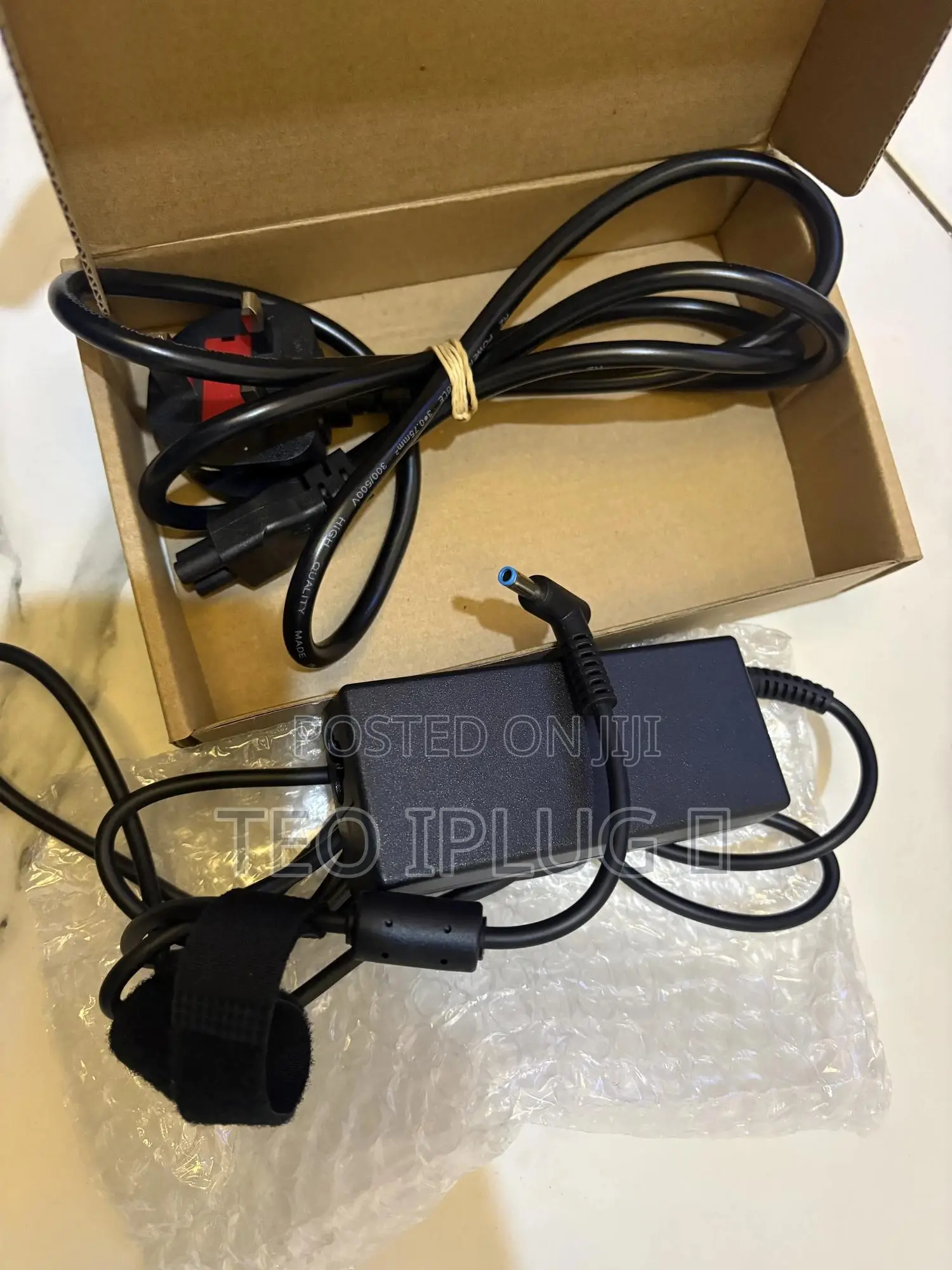 HP 65W Laptop Charger