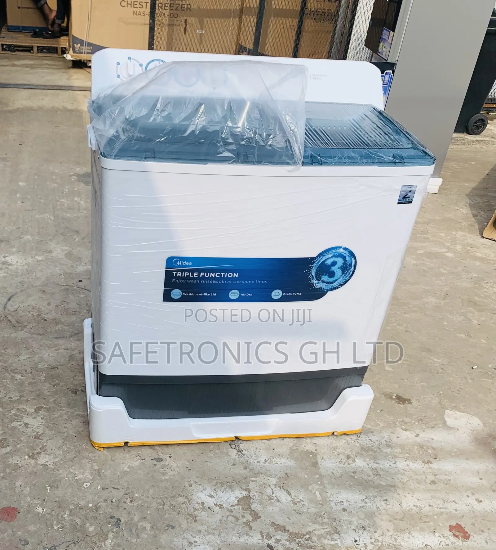 Get AquaWash 18kg TopLoad Midea White WashingMachine