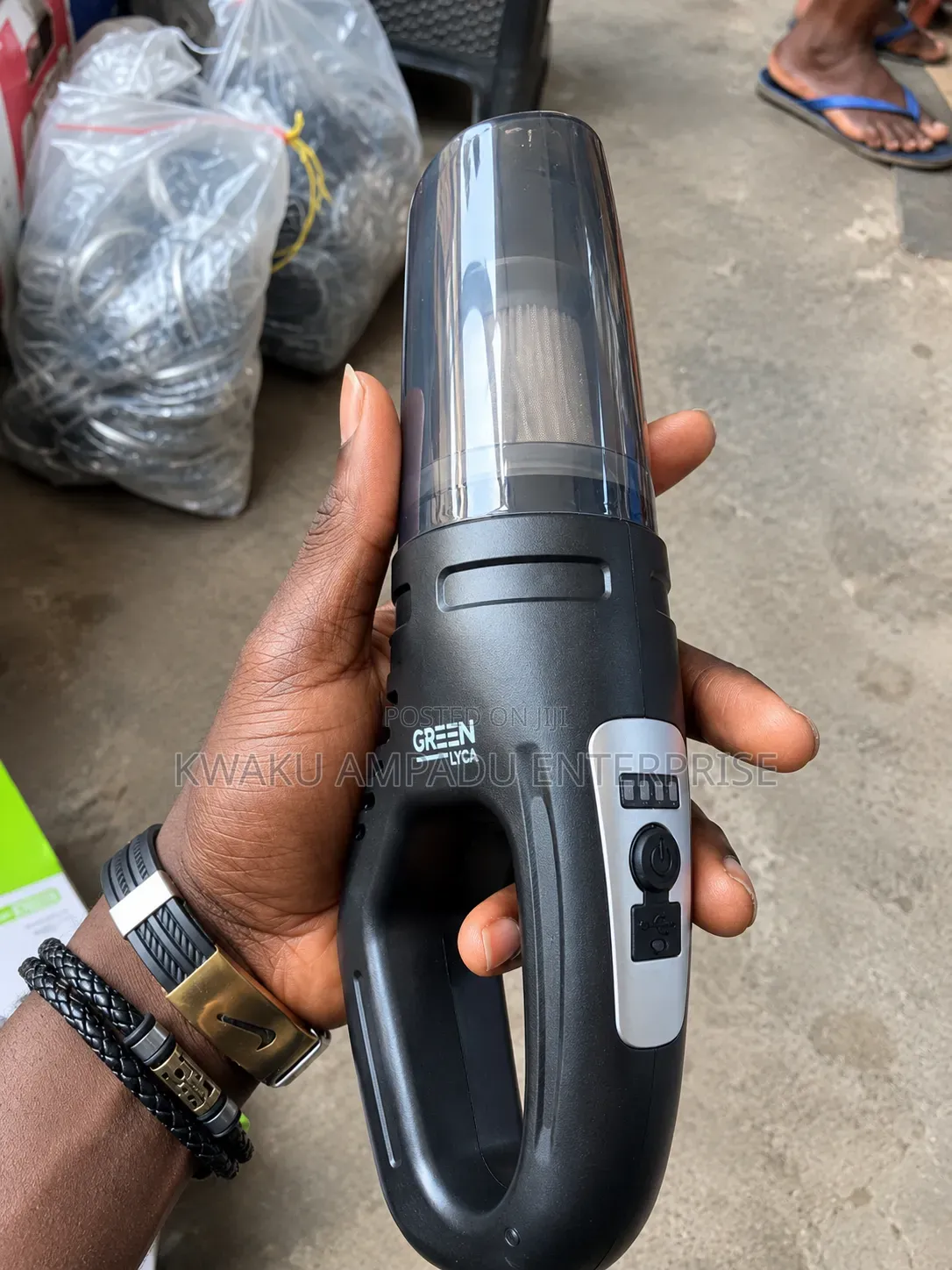 Green LYCA 2-in-1 Rechargeable Car Vacuum Cleaner – Portable
