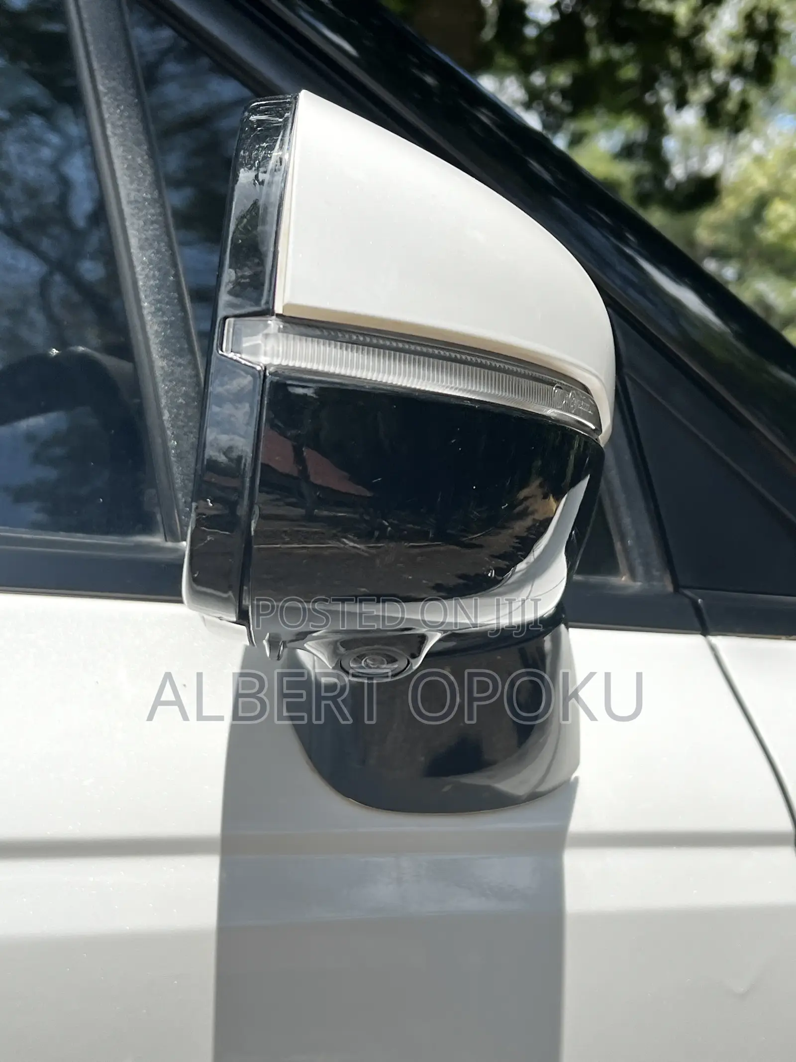 Kia Carnival 2021 White