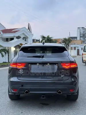 Jaguar F-Pace 35t R-Sport 2017 Black