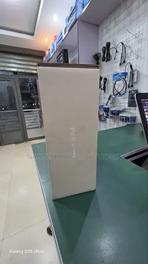 Unifi Ubiquity Usw 16 Poe Switch