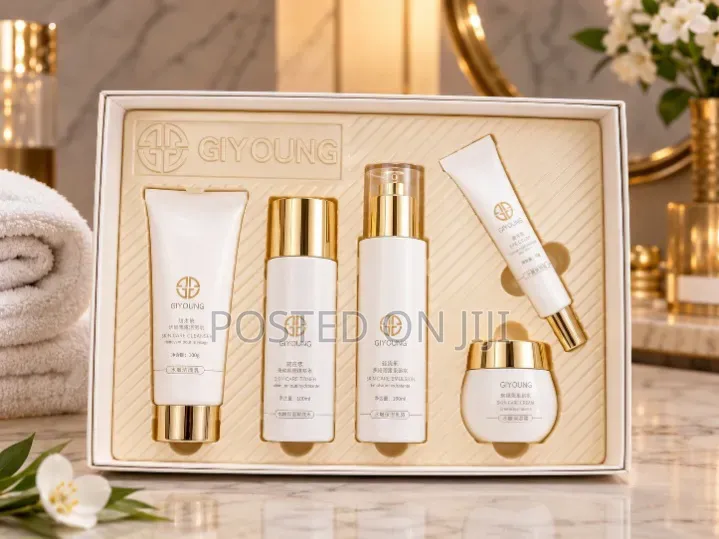Giyoungs Cosmetic Set