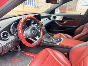 Mercedes-Benz C300 2018 Red
